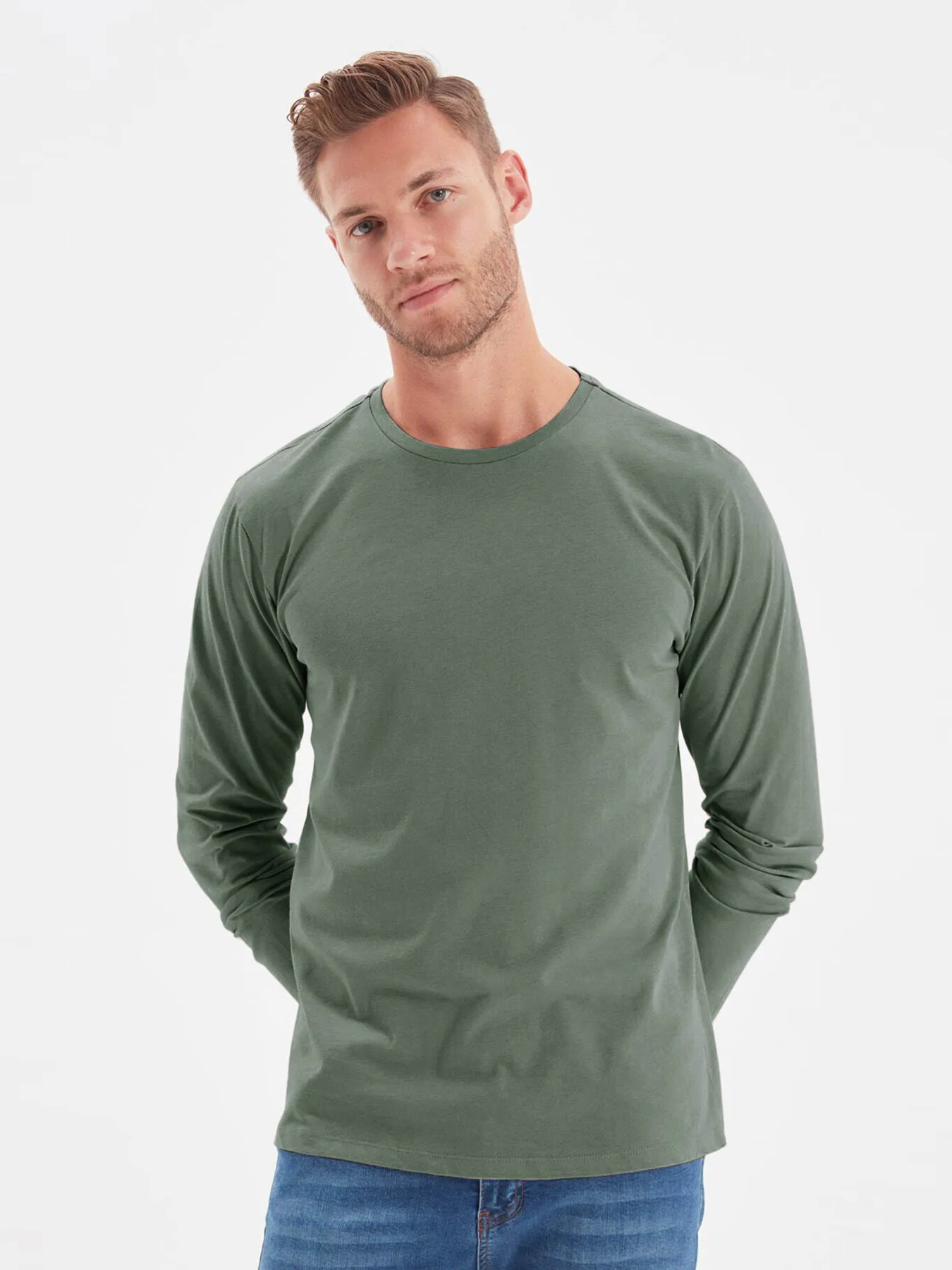 Лонгслив Trendyol модель TMNAW21TS0208/Koyu Yesil Фото