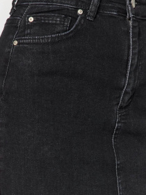 Юбка миди Trendyol модель TWOSS21ET0297/Siyah Фото