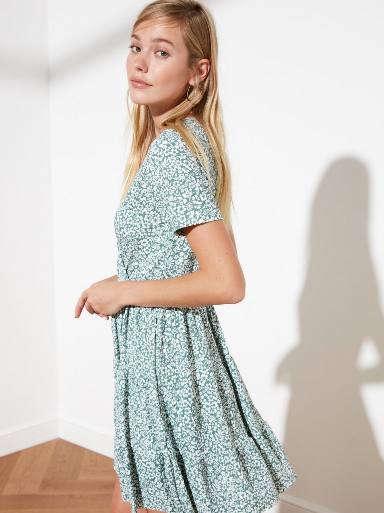 Платья Trendyol модель TWOSS21EL0241/Yesil Фото