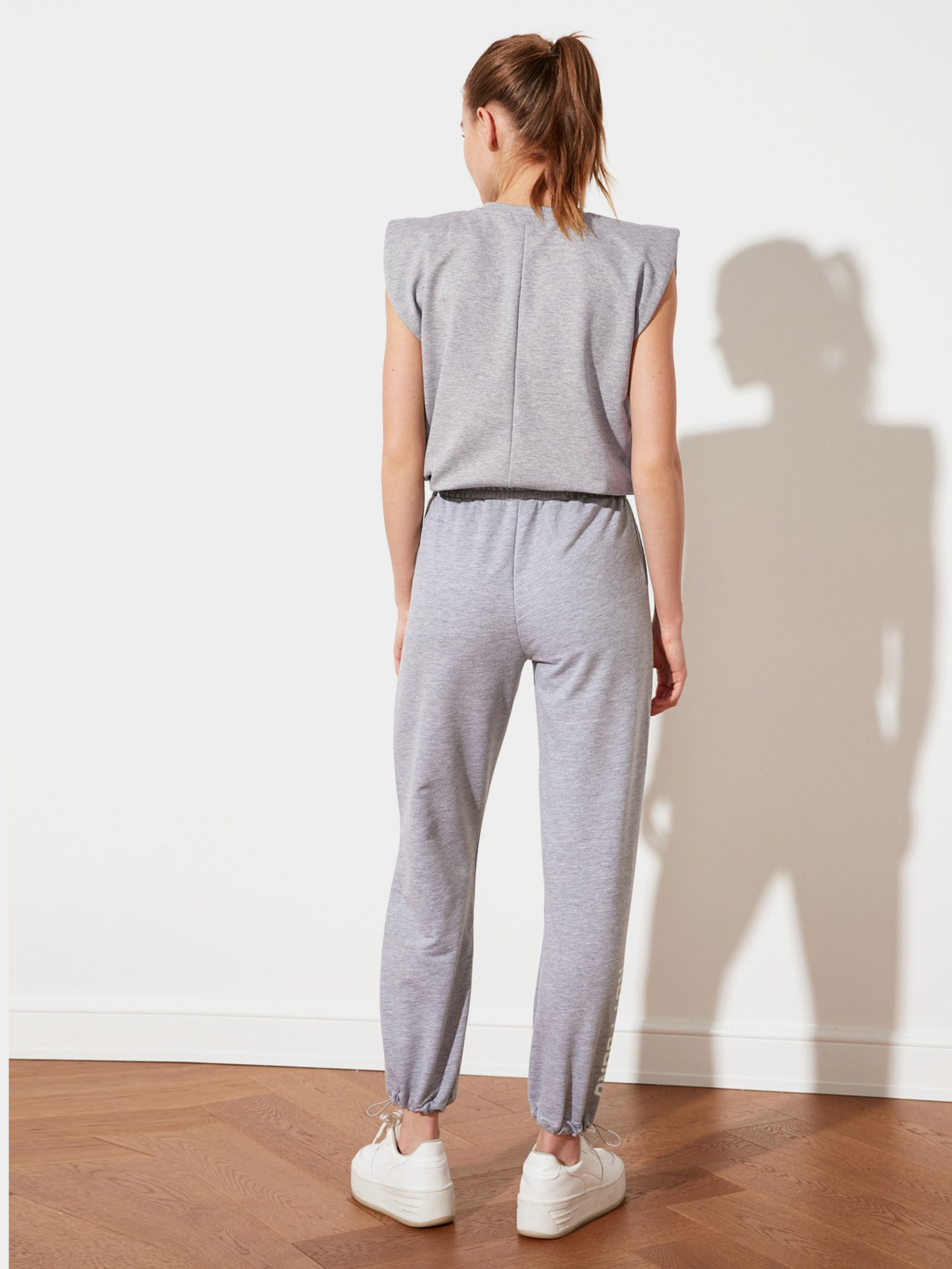 Штаны спортивные Trendyol модель TWOSS21EA0023/Gri Фото