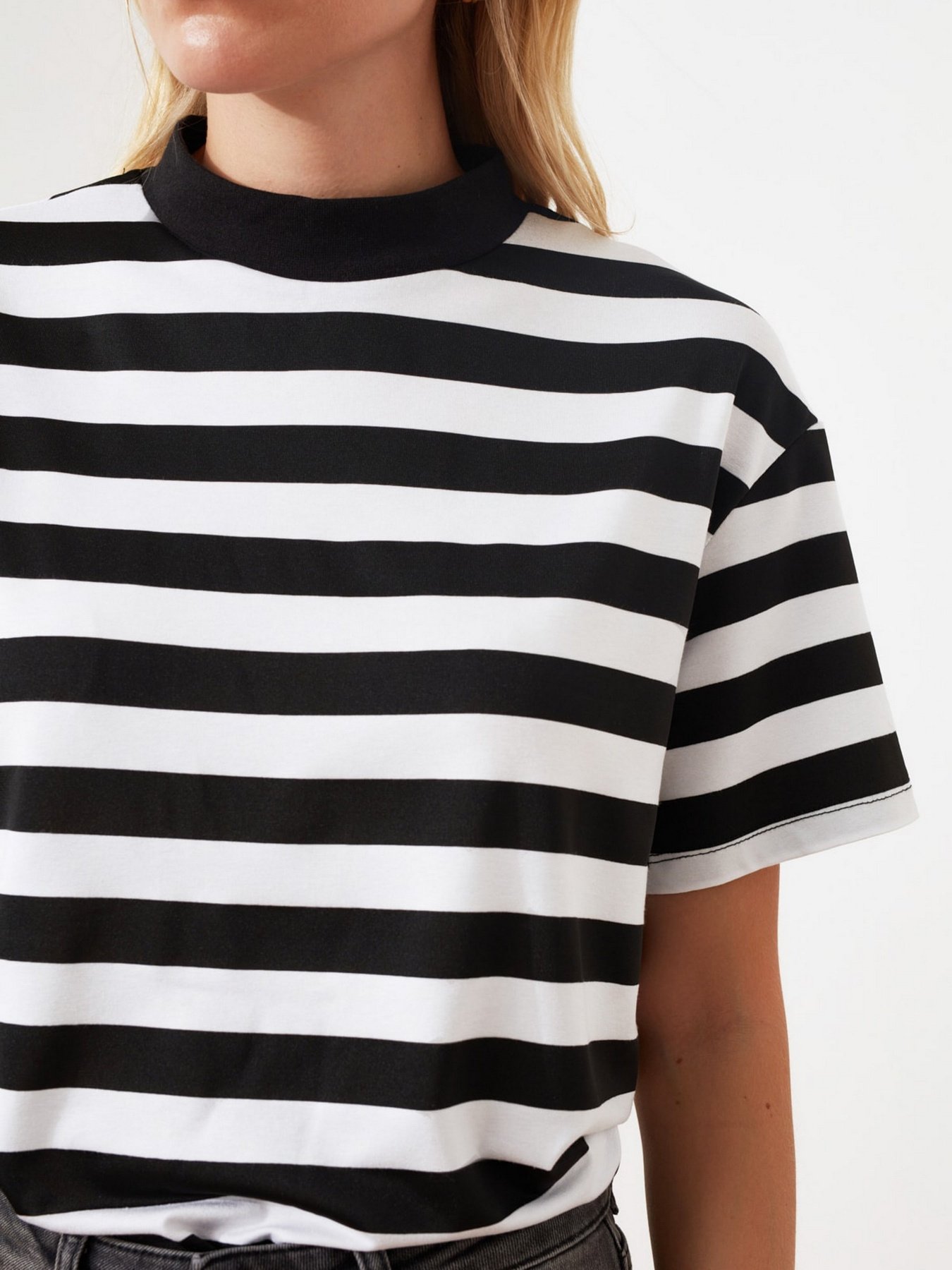 Футболки и поло Trendyol модель TWOSS21TS1204/Cok Renkli Фото