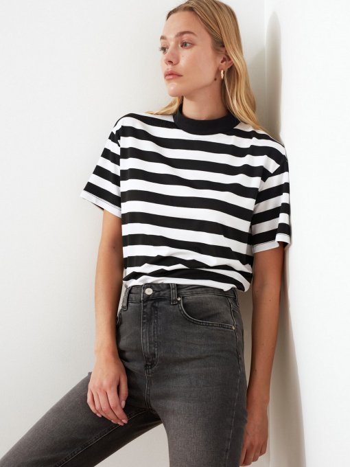 Футболки и поло Trendyol модель TWOSS21TS1204/Cok Renkli Фото