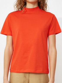 Футболки і поло Trendyol модель TWOAW20TS0096/Kirmizi Фото