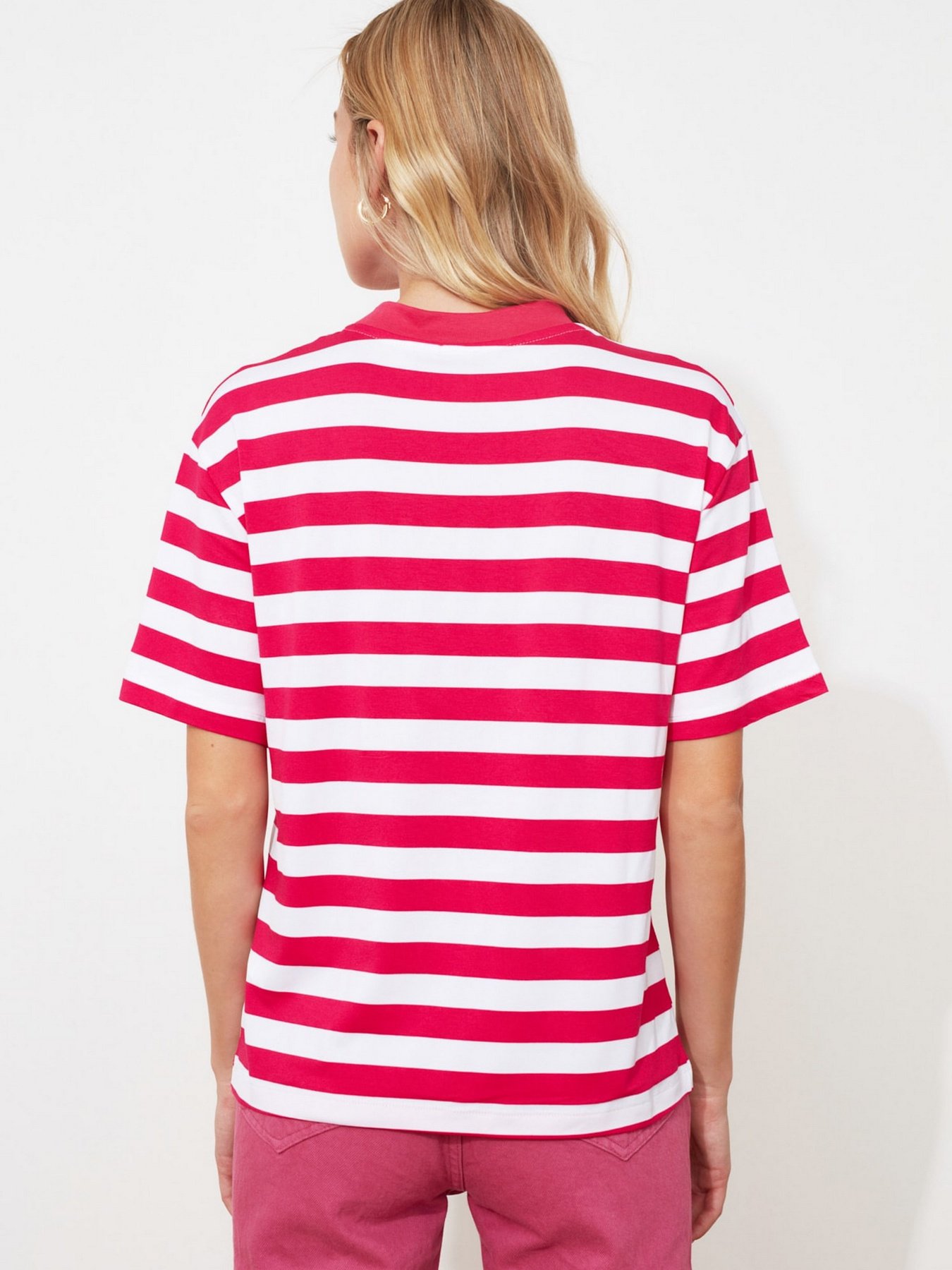 Футболки и поло Trendyol модель TWOSS21TS1204/Pembe Фото