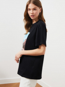 Футболки и поло Trendyol модель TWOSS21TS1108/Siyah Фото