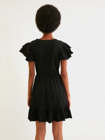 Платья Trendyol модель TWOSS21EL1738/Siyah Фото