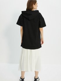 Футболка Trendyol модель TCTAW22TW0022/Siyah Фото