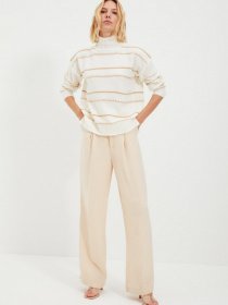 Джемпер Trendyol модель TWOAW20FV0075/Ekru Джемпер Trendyol модель TWOAW20FV0075/Ekru Фото