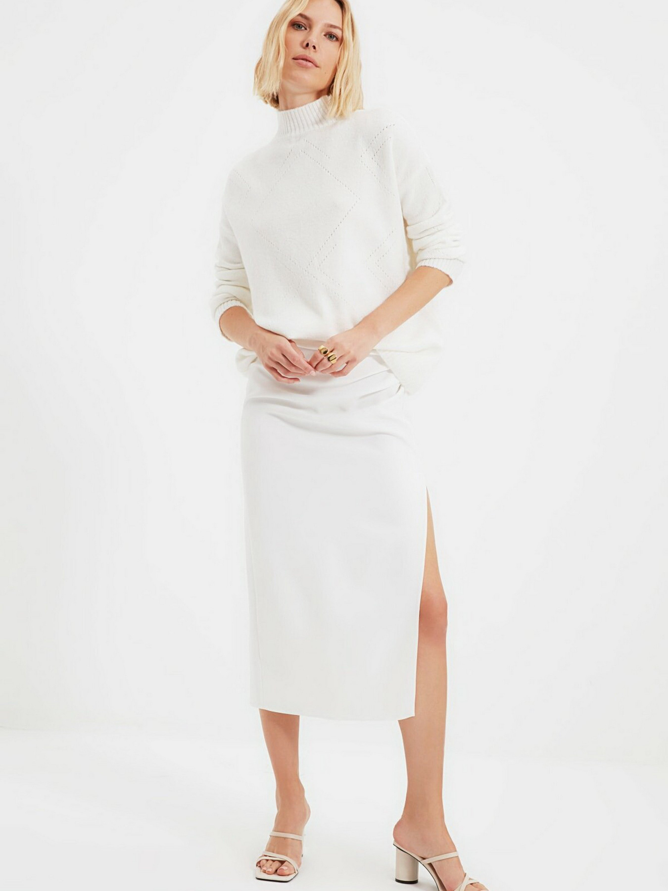 Джемпер Trendyol модель TWOAW20KZ0215/Ekru Фото