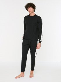 Піжама Trendyol модель THMAW21PT0368/Siyah Піжама Trendyol модель THMAW21PT0368/Siyah Фото