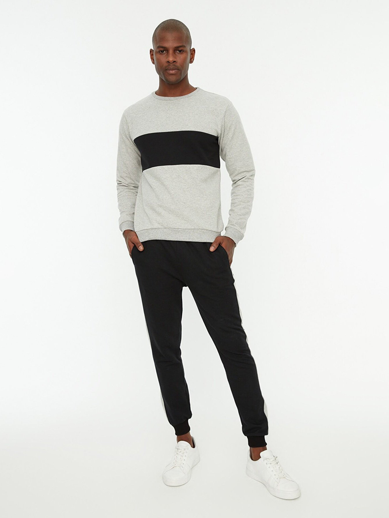 Спортивный костюм Trendyol модель TMNAW21EM0022/Siyah Фото