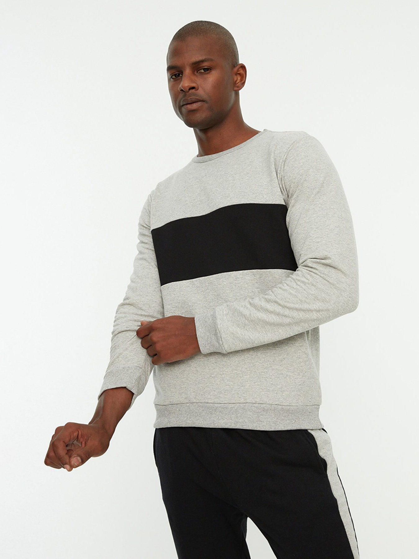 Спортивный костюм Trendyol модель TMNAW21EM0022/Siyah Фото