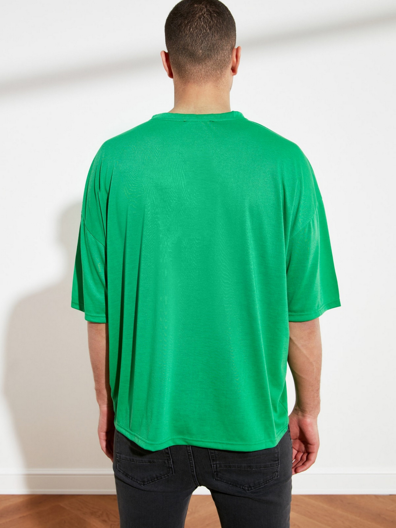 Футболки и поло Trendyol модель TMNSS21TS0811/Yesil Фото