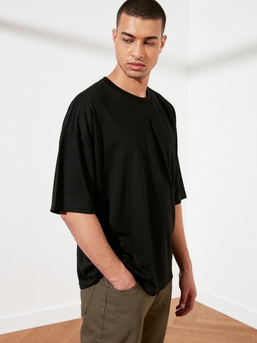 Футболки и поло Trendyol модель TMNSS21TS0811/Siyah Фото