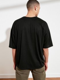 Футболки і поло Trendyol модель TMNSS21TS0811/Siyah Фото