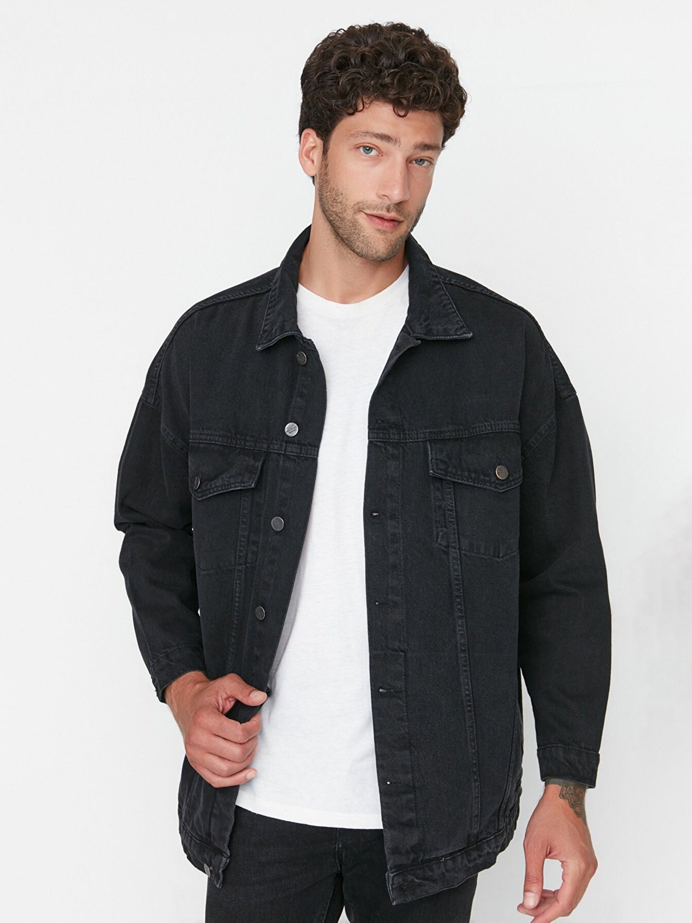 Джинсовая куртка Trendyol модель TMNAW22GO0523/Antrasit Фото