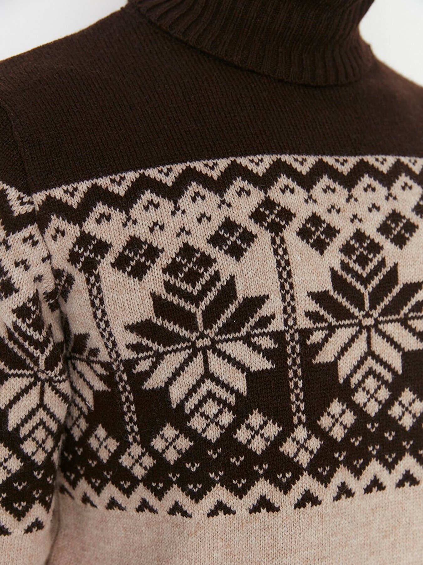 Свитер Trendyol модель TMNAW22KZ0296/Kahverengi Фото