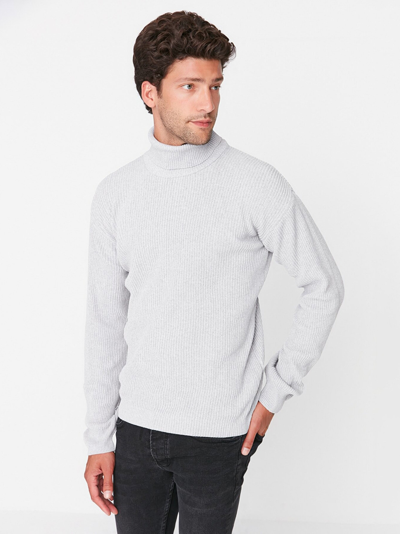 Свитер Trendyol модель TMNAW22KZ1289/Gri Фото