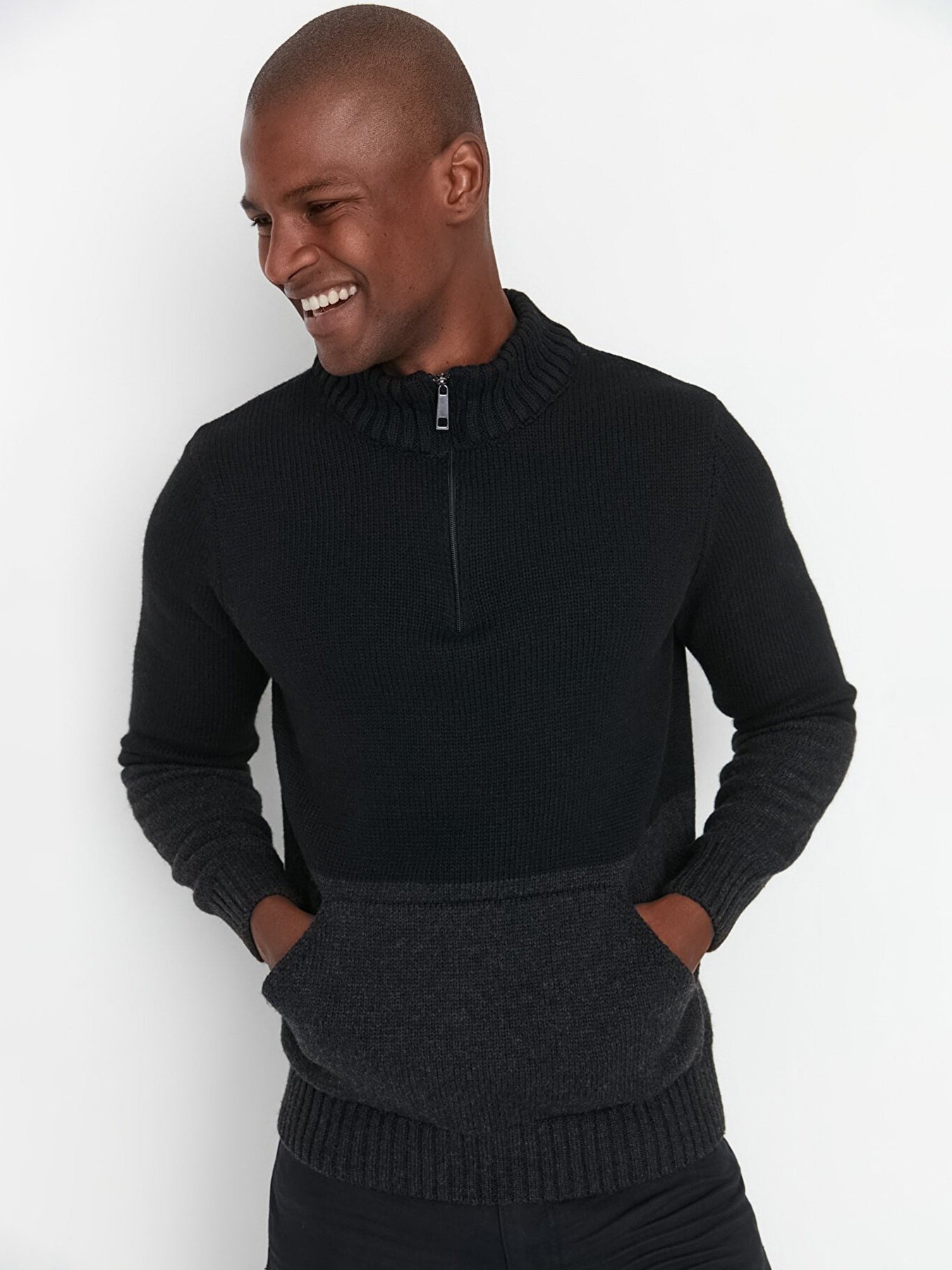 Кофта Trendyol модель TMNAW22KZ2154/Siyah Фото