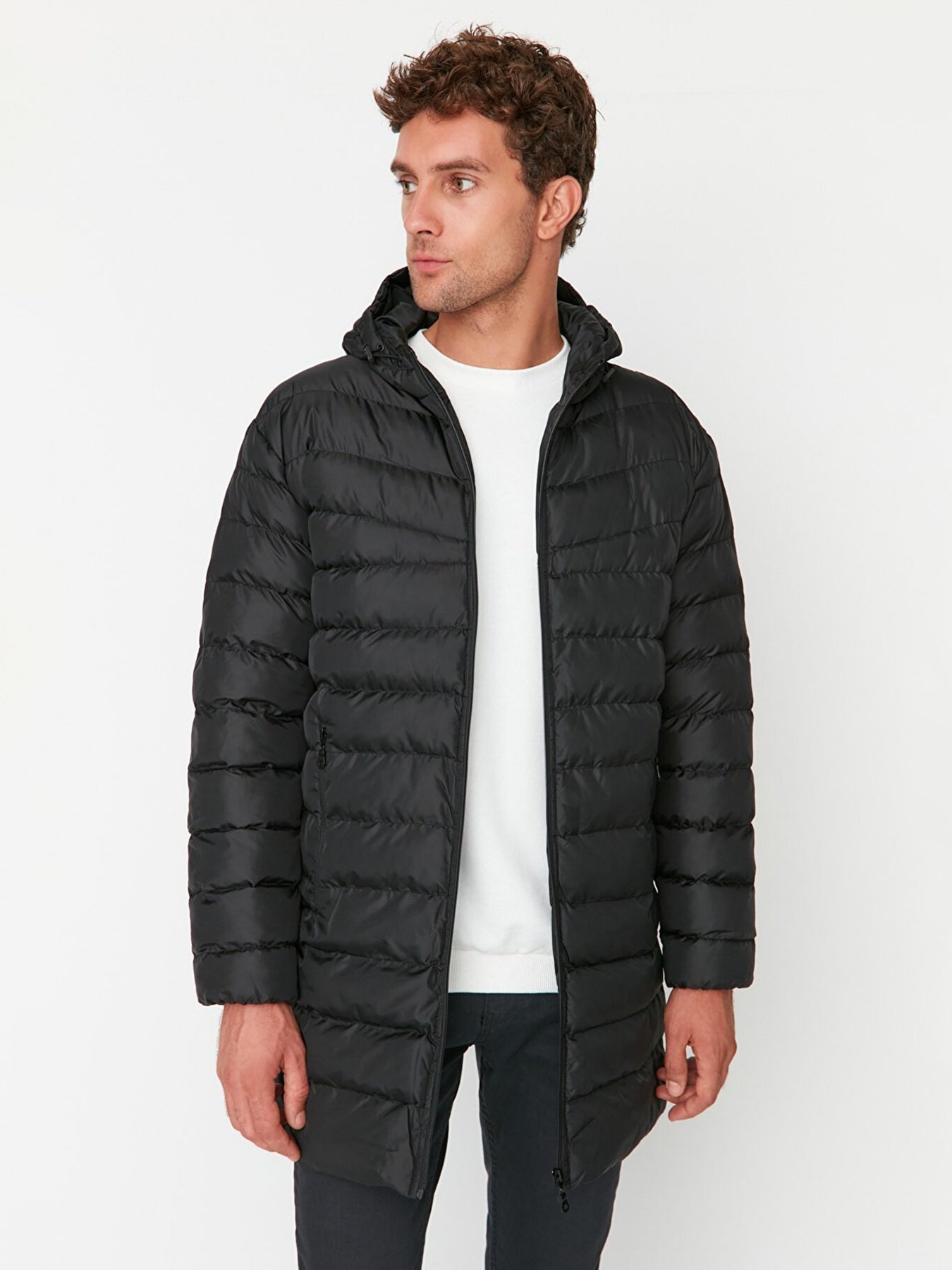 Зимова куртка Trendyol модель TMNAW23MO00064/Siyah Фото