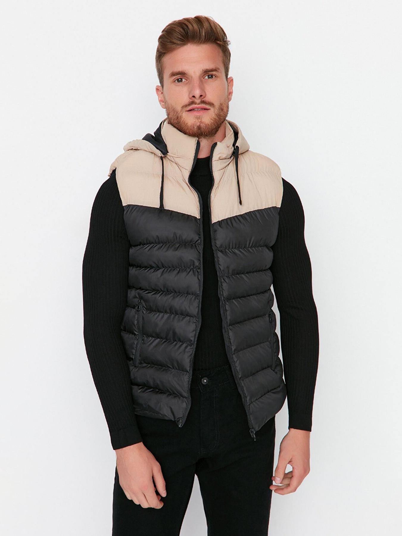 Жилет с утеплителем Trendyol модель TMNAW23YE00000/Siyah Фото