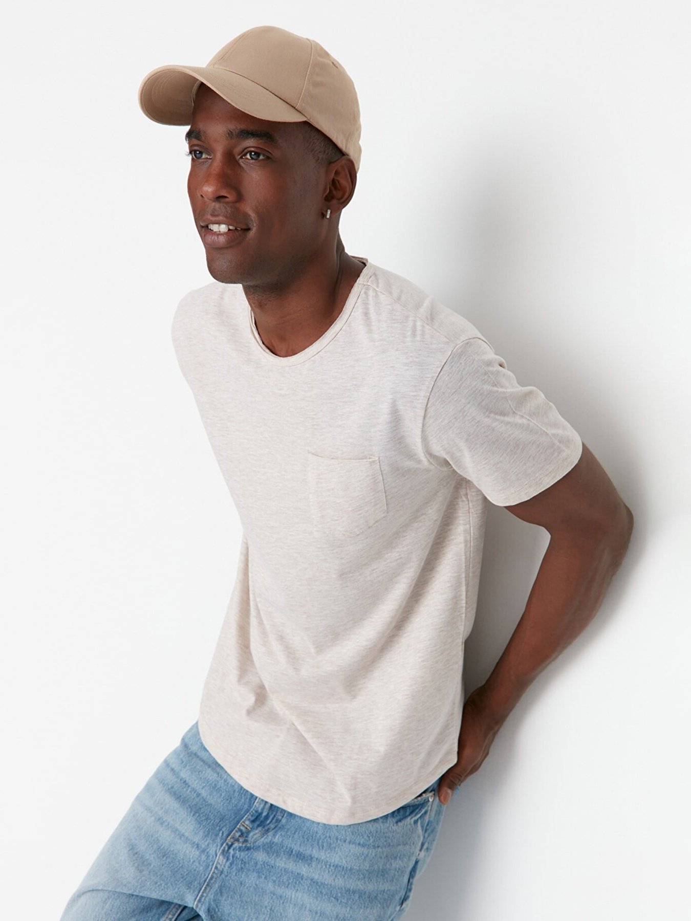 Футболка Trendyol модель TMNSS20TS0973/Tas Фото