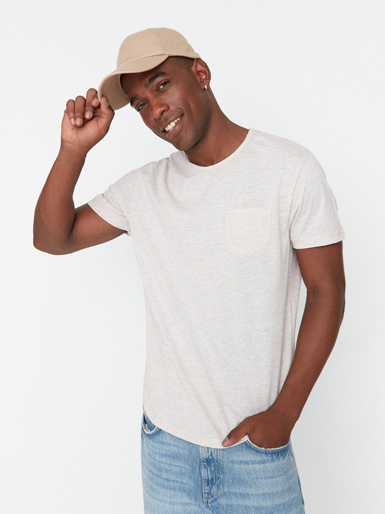 Футболка Trendyol модель TMNSS20TS0973/Tas Фото