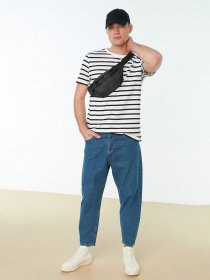 Зауженные джинсы Trendyol модель TMNSS22JE0223/Indigo Фото