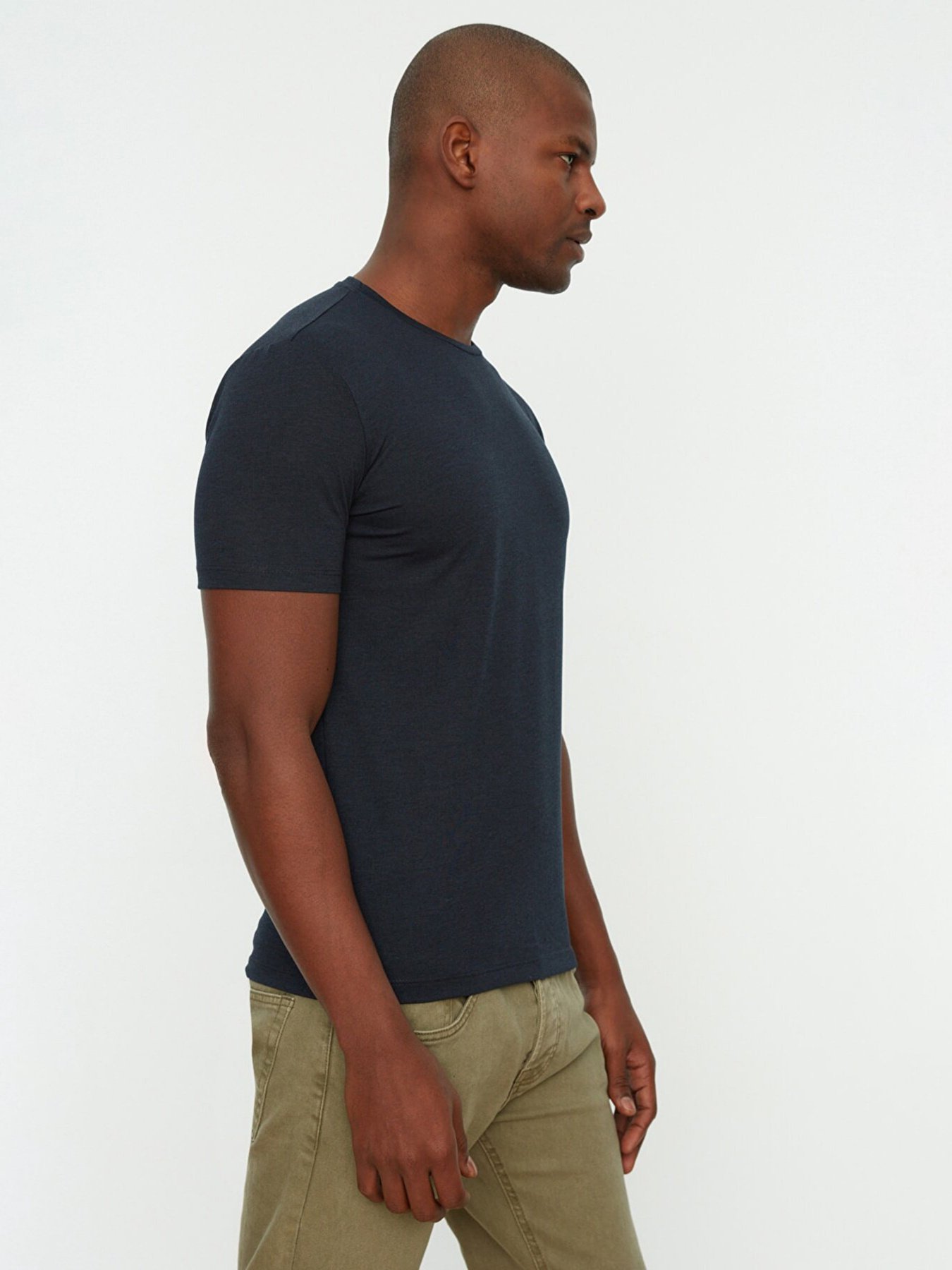 Футболка Trendyol модель TMNSS22TS0270/Lacivert Фото