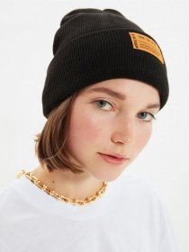 Шапка Trendyol модель TMNAW22BR0012/Siyah Шапка Trendyol модель TMNAW22BR0012/Siyah Фото