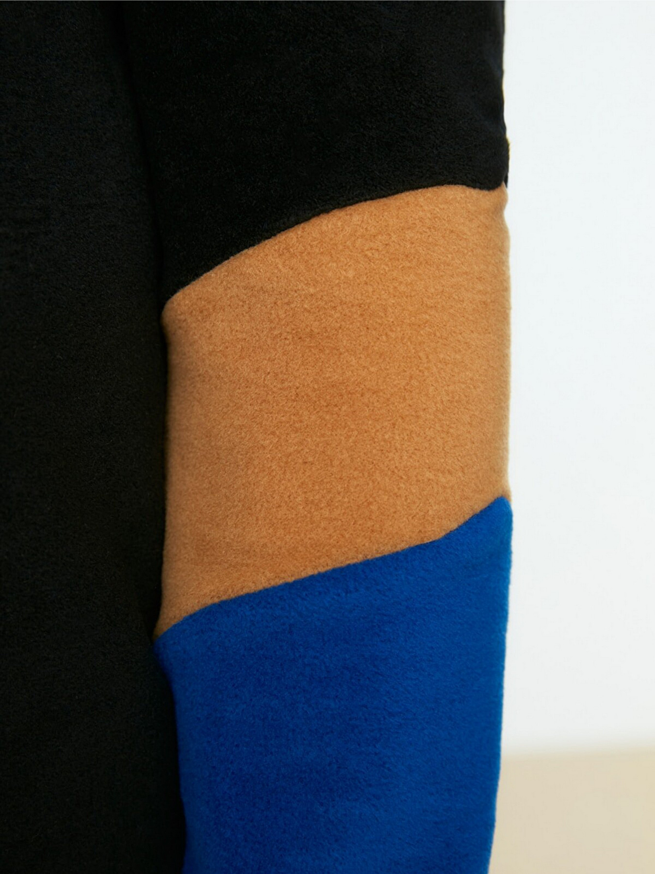 Спортивна кофта Trendyol модель TMNAW21SW0931/Siyah Фото