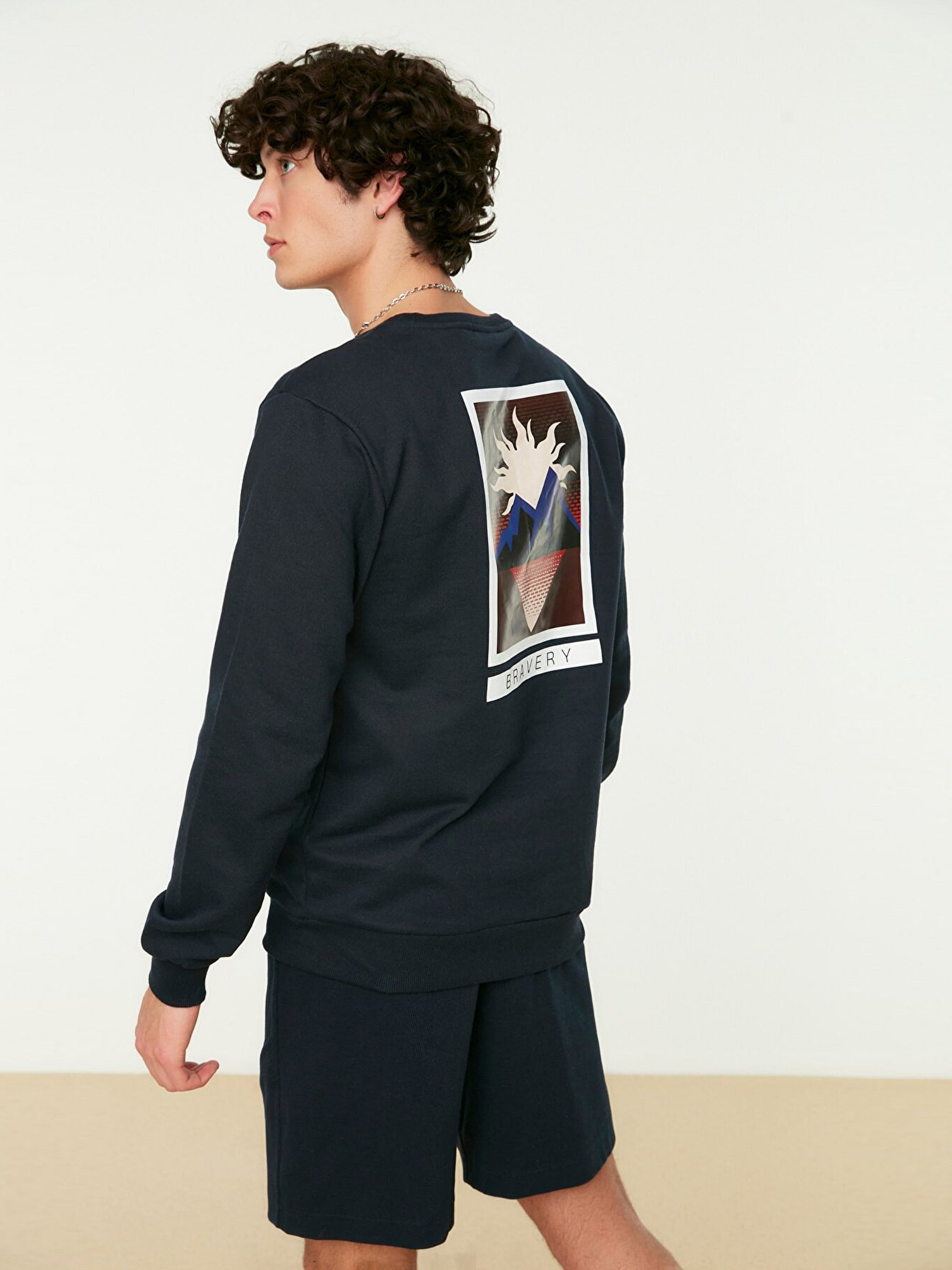 Свитшот Trendyol модель TMNAW22SW0383/Lacivert Фото