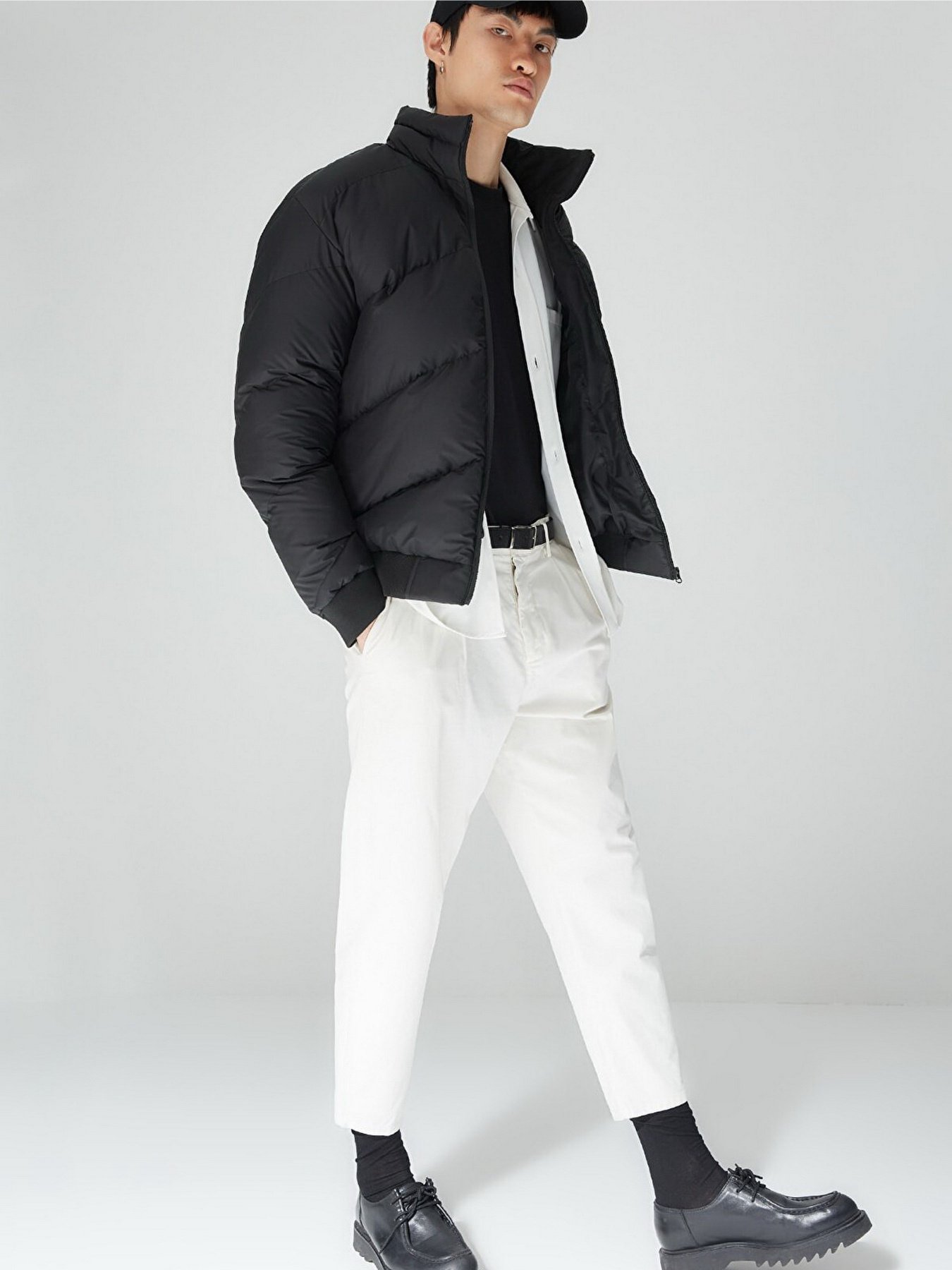 Зимова куртка Trendyol модель TMNAW23MO00073/Siyah Фото