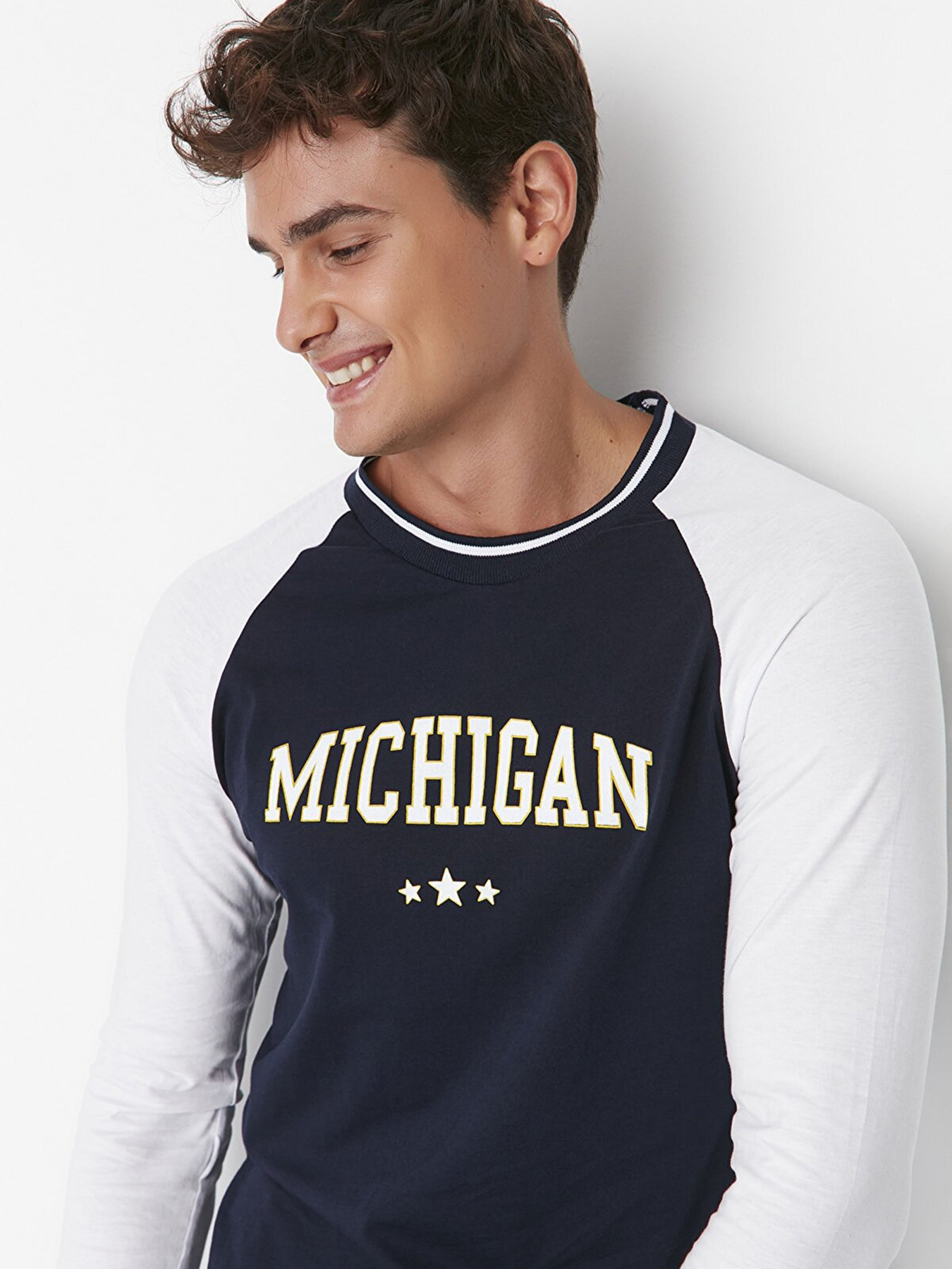 Лонгслів Trendyol модель TMNAW23TS00027/Lacivert Фото