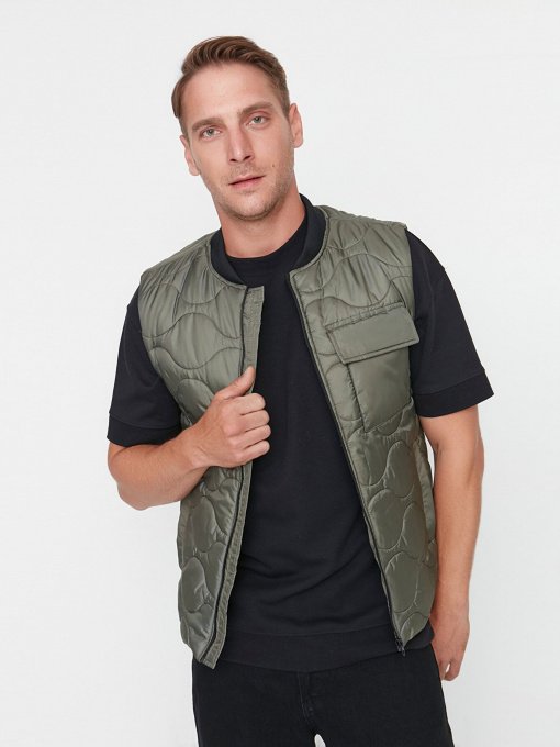 Жилет с утеплителем Trendyol модель TMNAW23YE00016/Yesil Фото