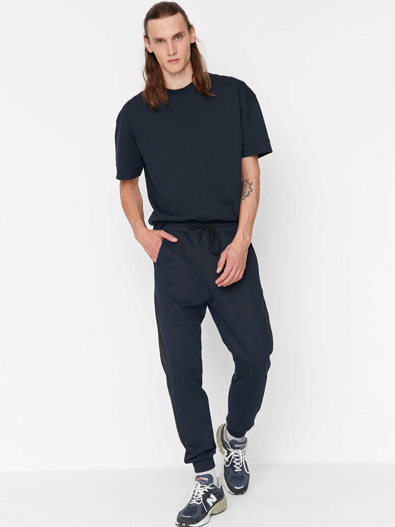 Джоггеры Trendyol модель TMNAW23EA00143/Lacivert Фото