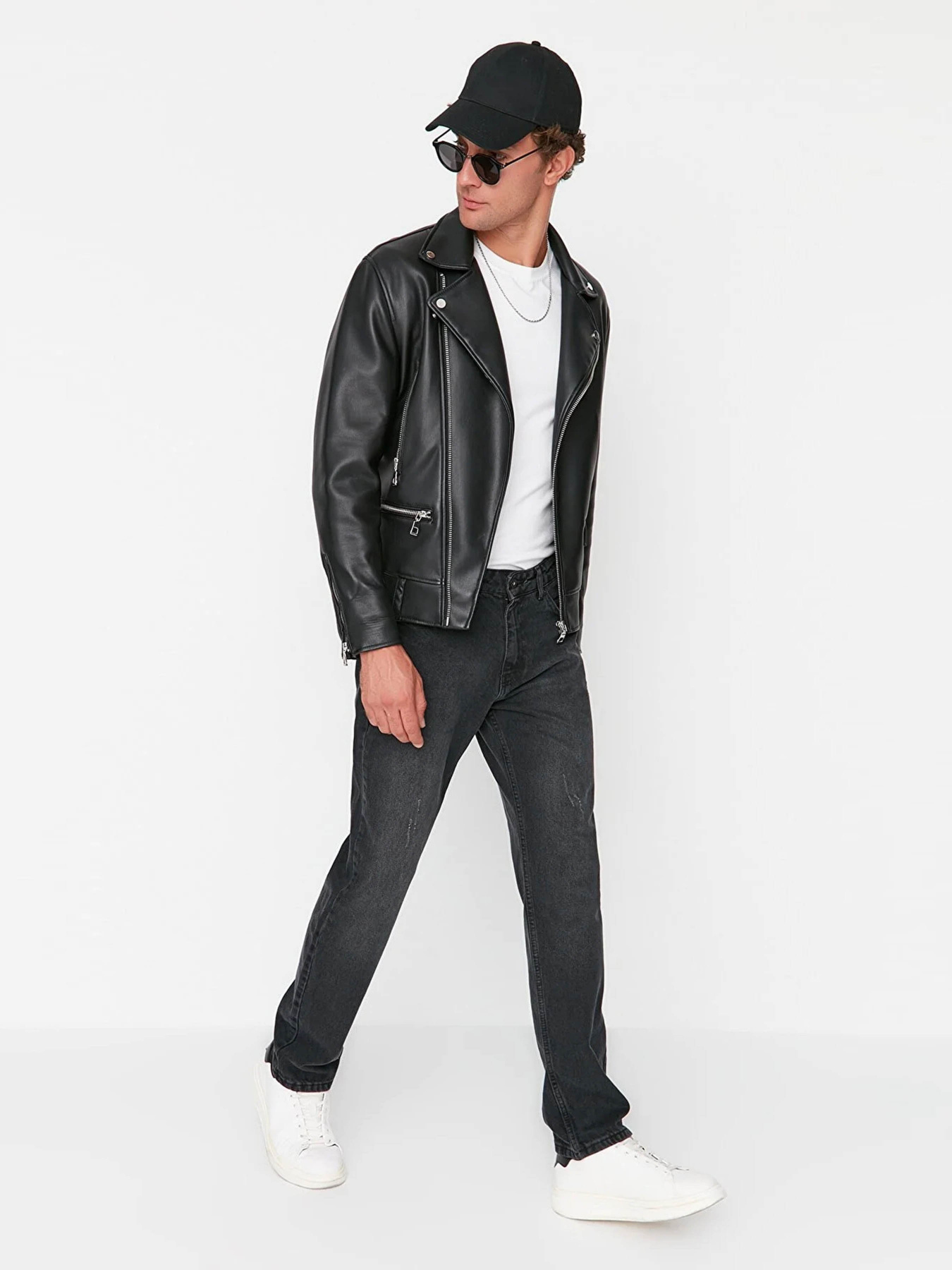 Прямі джинси Trendyol модель TMNAW23JE00085/Siyah Фото