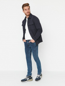 Зауженные джинсы Trendyol модель TMNAW23JE00090/Lacivert Фото