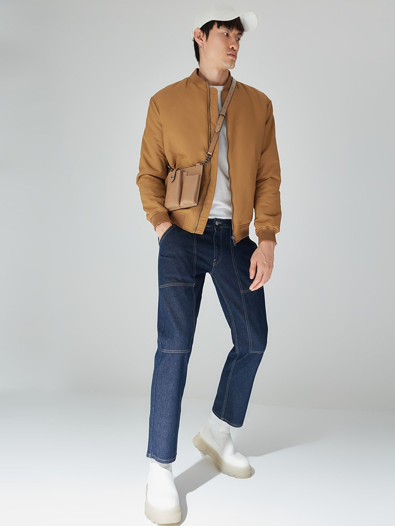 Прямые джинсы Trendyol модель TMNAW23JE00111/Lacivert Фото