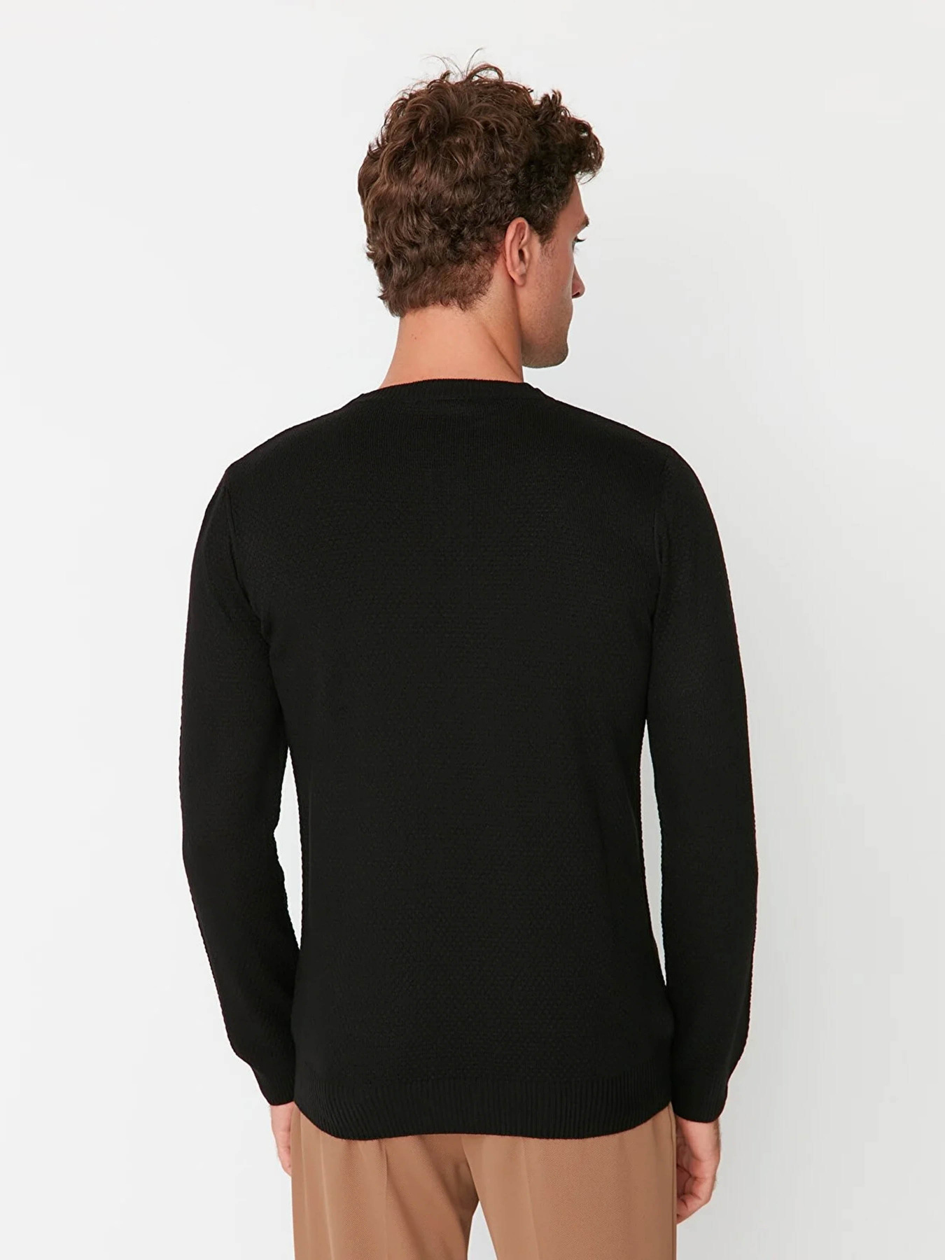 Джемпер Trendyol модель TMNAW23KZ00148/Siyah Фото