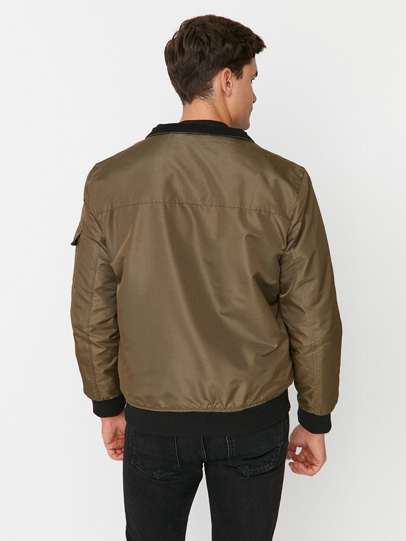 Демісезонна куртка Trendyol модель TMNAW23MO00051/Haki Фото