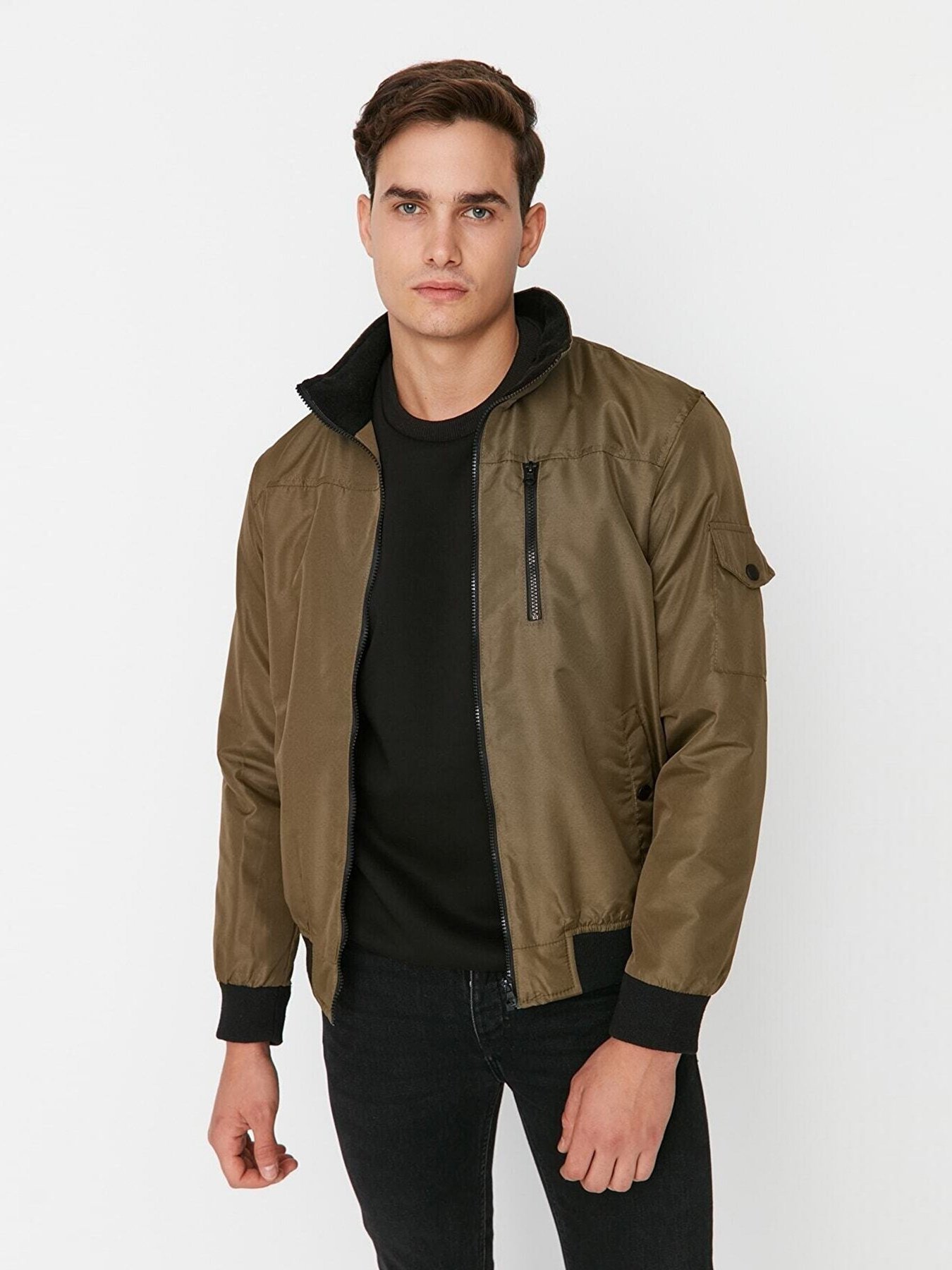 Демісезонна куртка Trendyol модель TMNAW23MO00051/Haki Фото