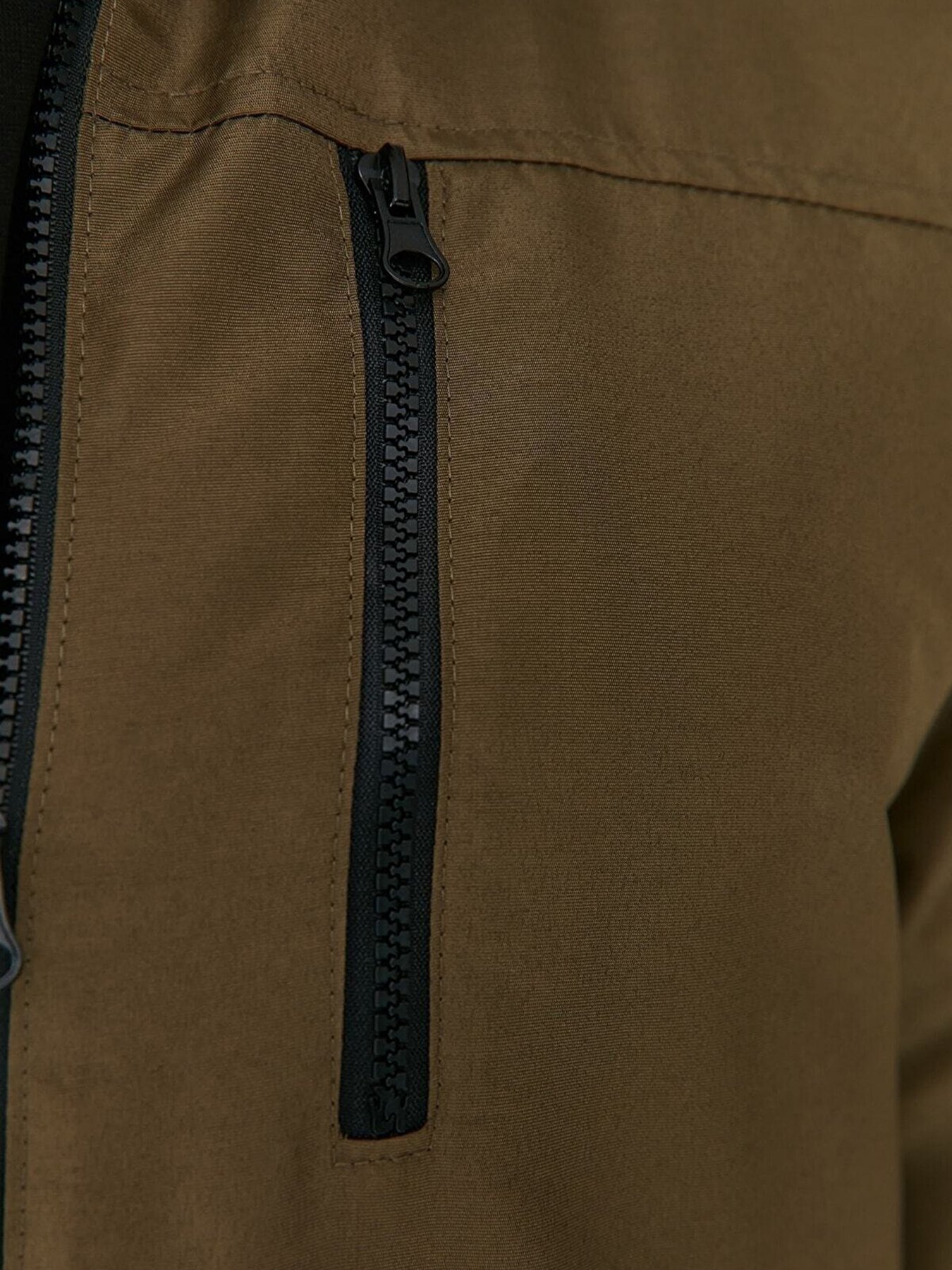 Демісезонна куртка Trendyol модель TMNAW23MO00051/Haki Фото