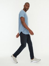 Завужені джинси Trendyol модель TMNSS21JE0069/Lacivert Завужені джинси Trendyol модель TMNSS21JE0069/Lacivert Фото