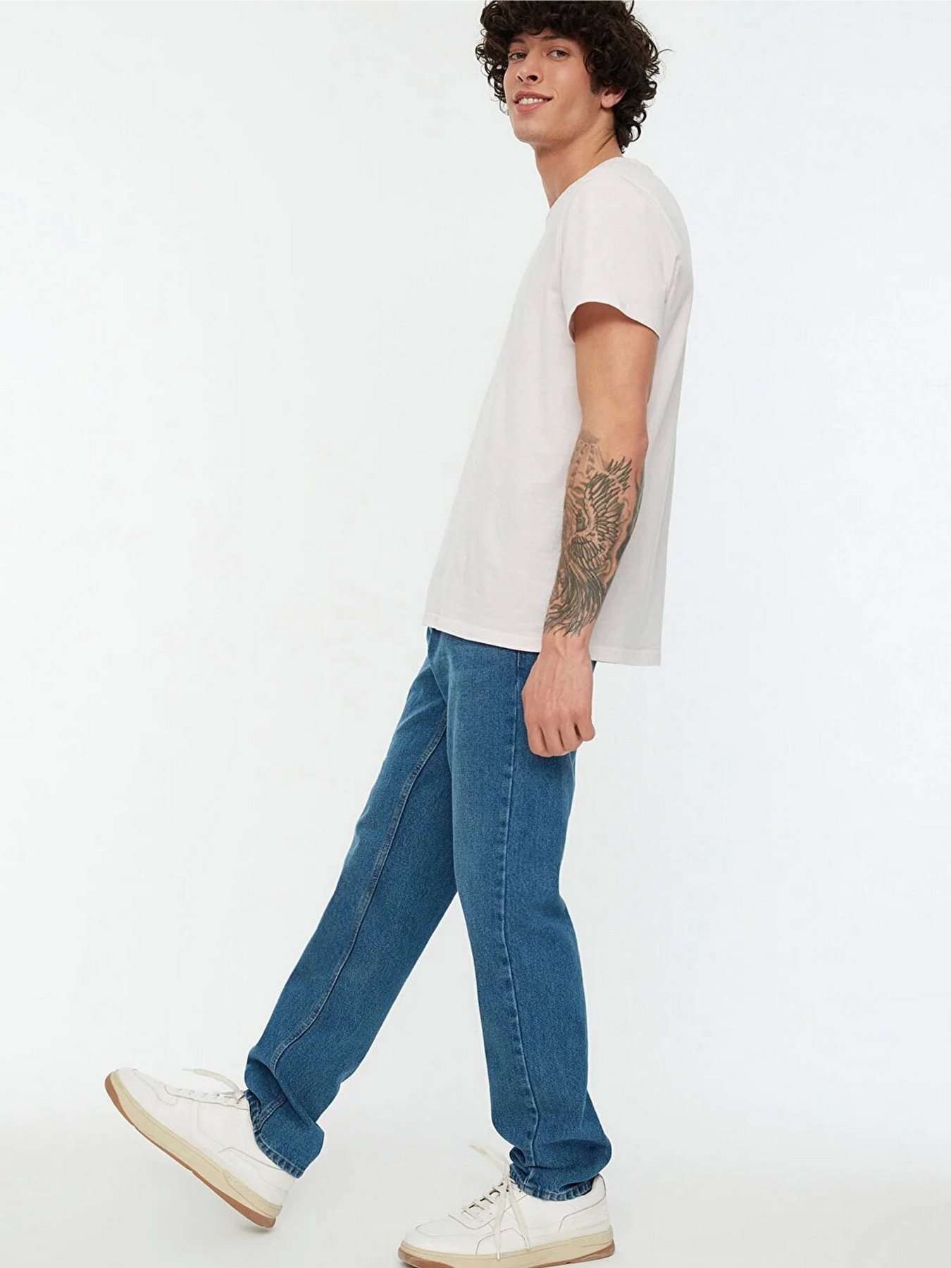 Прямі джинси Trendyol модель TMNSS22JE0228/Indigo Фото