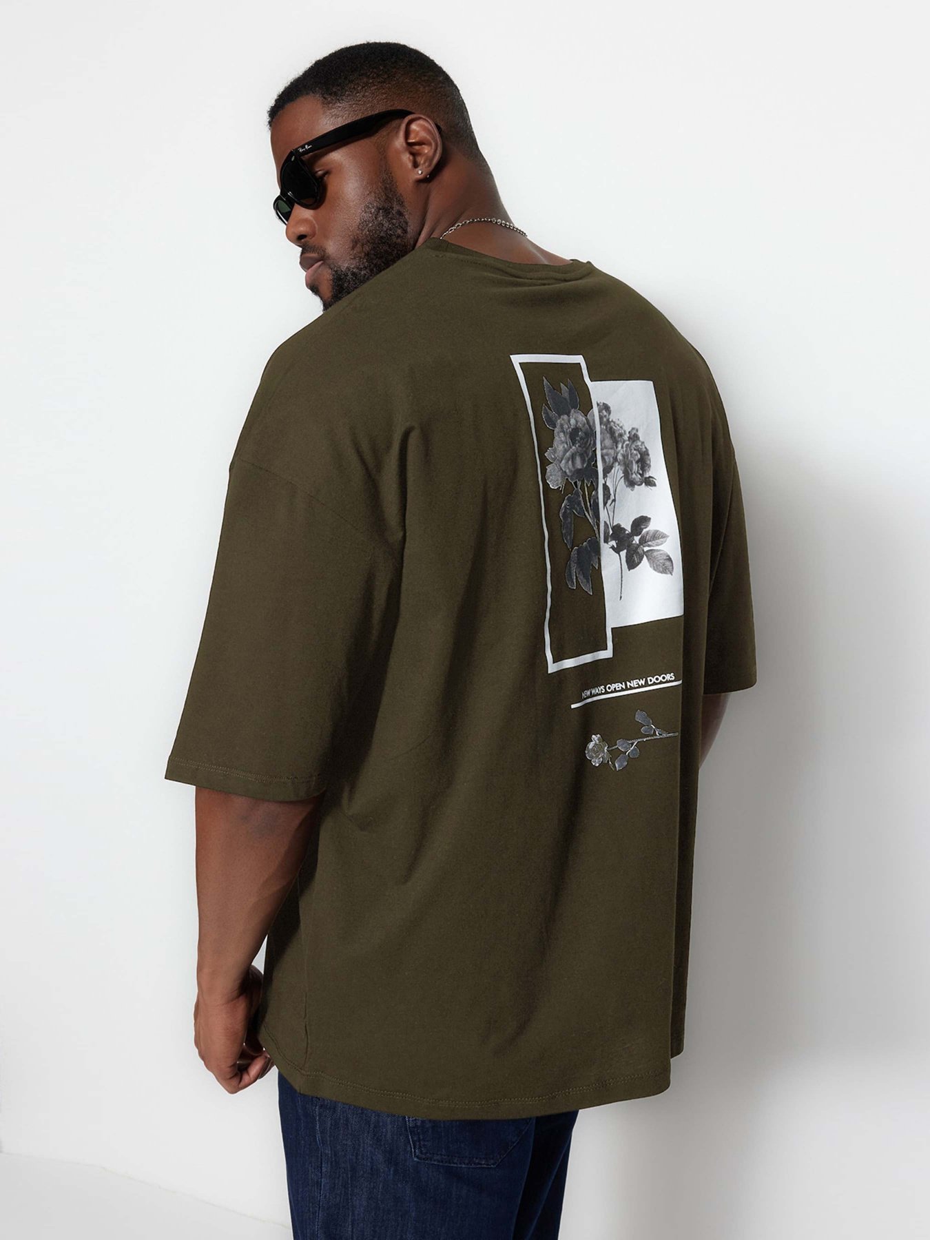 Футболка Trendyol модель TMNSS23TS00136/Haki Фото