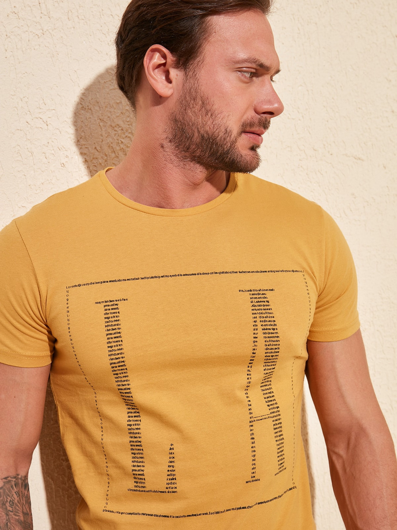 Футболки і поло Trendyol модель TMNSS20TS0095/Hardal Фото