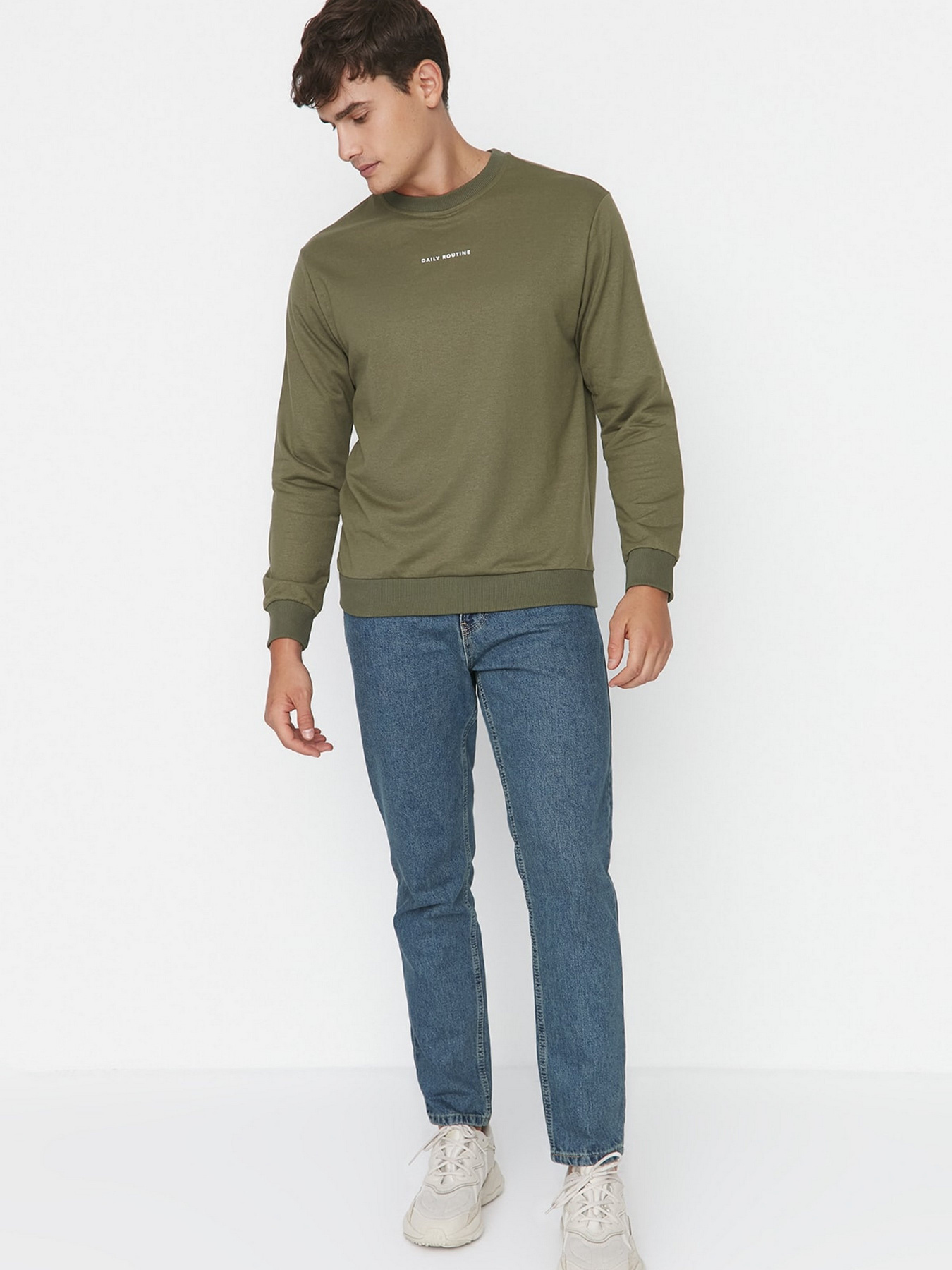 Прямые джинсы Trendyol модель TMNAW23JE00043/Lacivert Фото