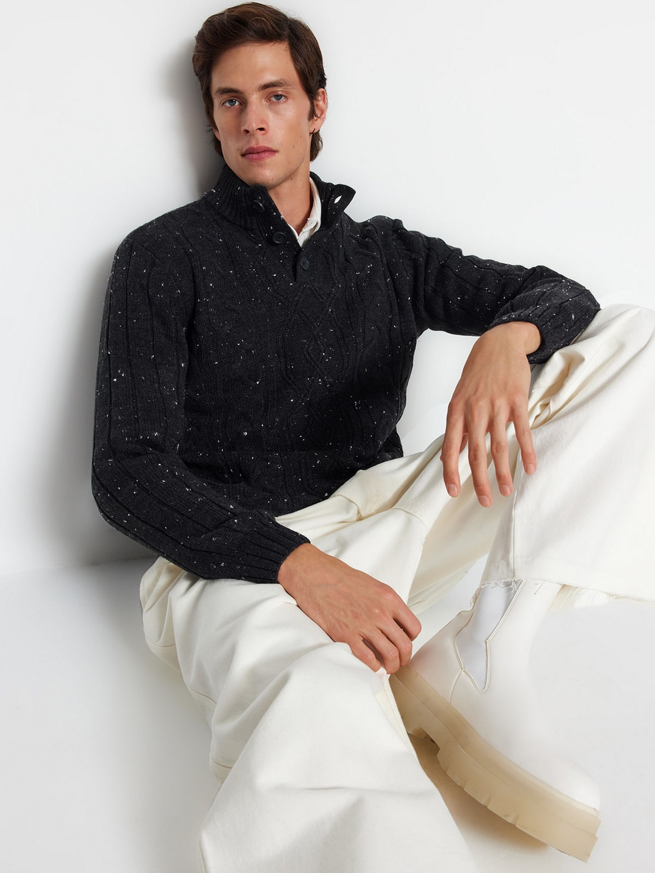 Светр Trendyol модель TMNAW24KZ00005/Antrasit Фото