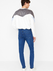 Прямые джинсы Trendyol модель TMNSS21JE0067/Lacivert Фото